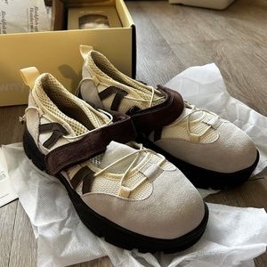 [GLOWNY] FW 23 (X ROCKFISH) BRYN VELCRO SNEAKERS (IVORY)